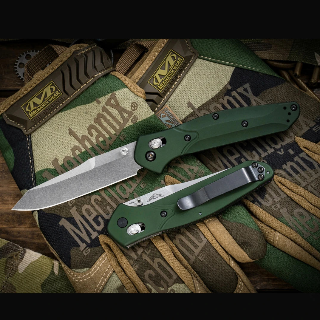 BM 940 EDC Axis Knife